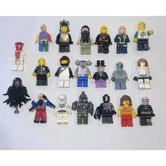 Legos Random Mini Figures lot - Picture 1 of 9